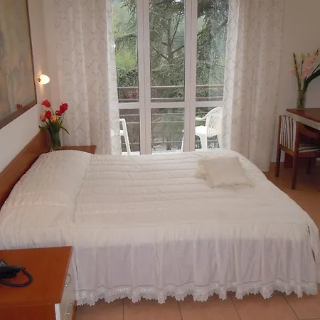 Hotel Elvira