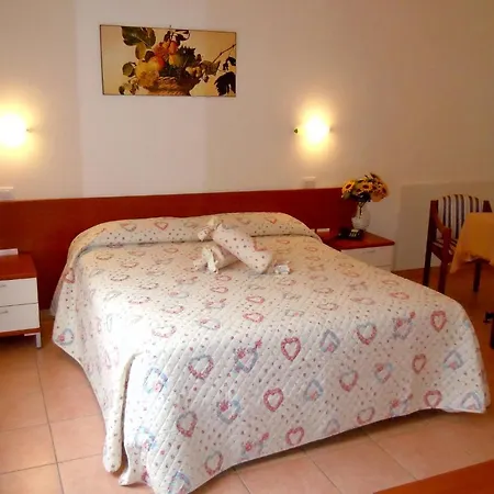 Hotel Elvira