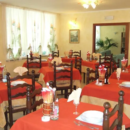Hotel Elvira