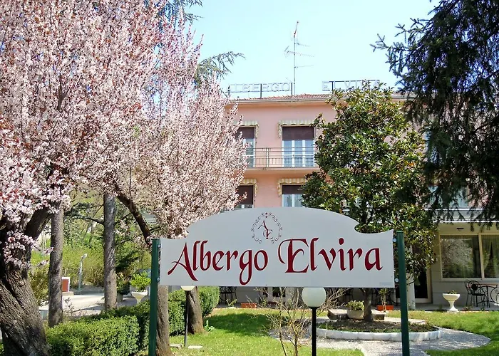 Szálloda Elvira 2*